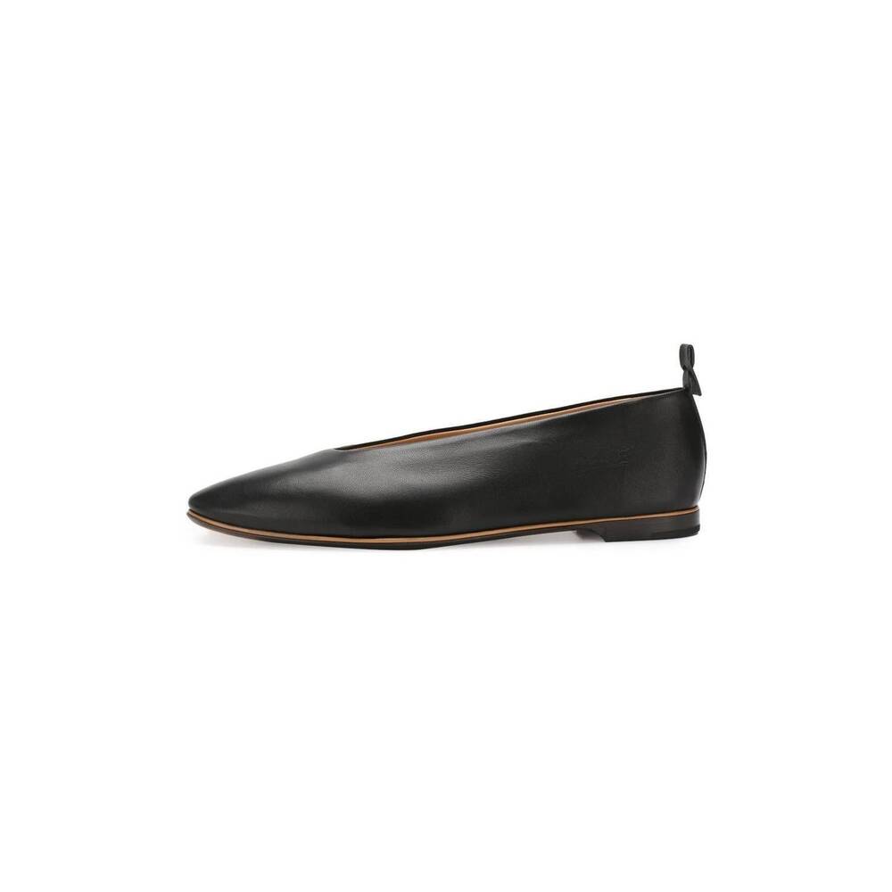 NEW BOTTEGA VENETA women's pointed toe ballet flats in black